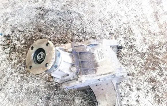 Gearbox transfer box case
