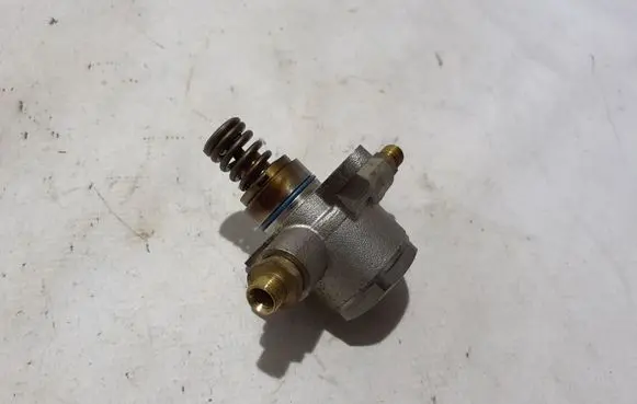 Porsche Panamera (971) Fuel injection high pressure pump 9A712702610