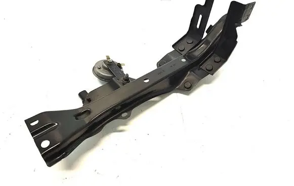 Nissan Leaf II (ZE1) Radiator support slam panel bracket 625E2