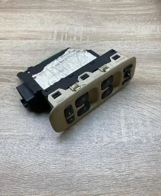 Volvo S60 Electric window control switch 30658146 09193383