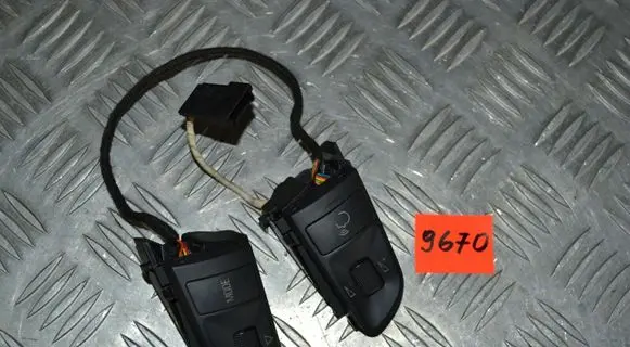 Audi A6 S6 C6 4F Steering wheel buttons/switches 4F0951527D 4F0951527C
