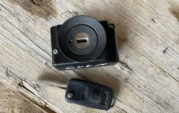 Audi A8 S8 D3 4E Ignition lock 3D0905865C 33300101
