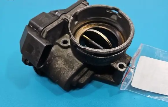 Seat Leon (1P) Throttle body valve 03G128063A IMPRK1553758