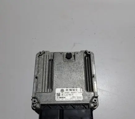 Volkswagen Touran I Engine control unit/module 03C906021D 03C906021 0261S05150