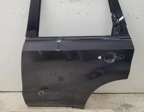 Suzuki Vitara (LY) Rear door