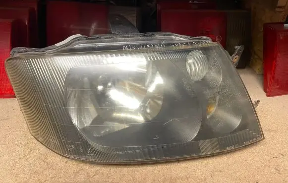 Mitsubishi Space Runner Headlight/headlamp R7544 R7544R