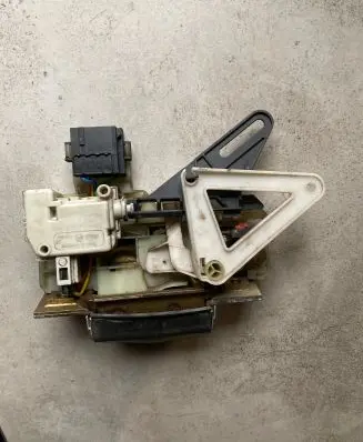 Volvo XC70 Tailgate/trunk/boot lock/catch/latch 999066622