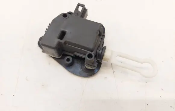 Audi A6 S6 C5 4B Tailgate boot lock/latch motor 8E9827833