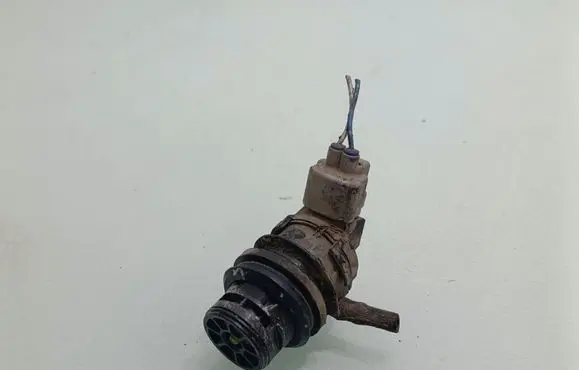 Toyota RAV 4 (XA30) Windscreen/windshield washer pump 8533071010