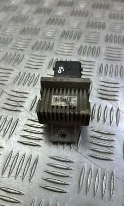 Land Rover Evoque I Glow plug pre-heat relay 9663824880