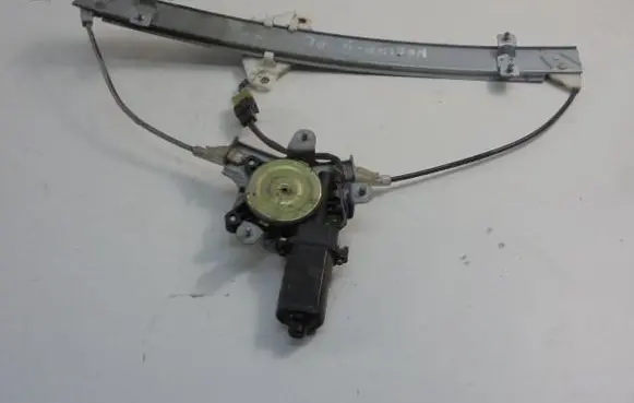 Chevrolet Nubira Front door window regulator with motor 