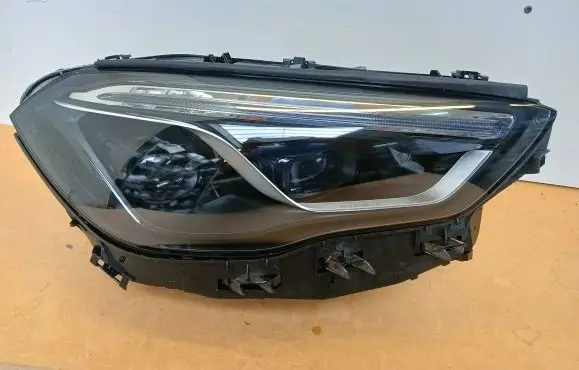 Mercedes-Benz GLA H247 Headlight/headlamp 2479064204
