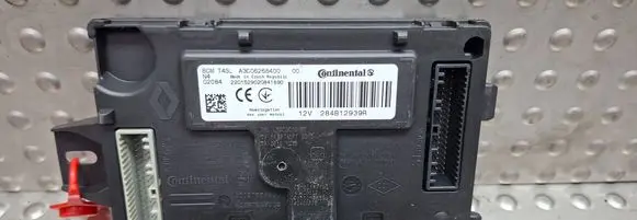 Renault Express Central body control module S25053183 A3C06268400 284B12939R
