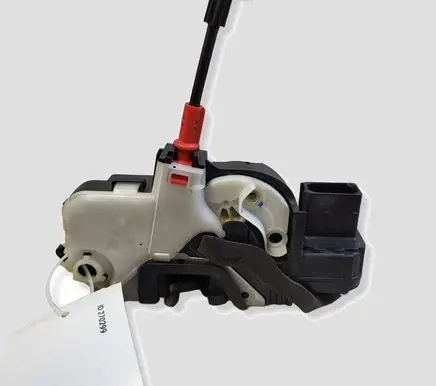 Opel Zafira C Front door lock 3023880