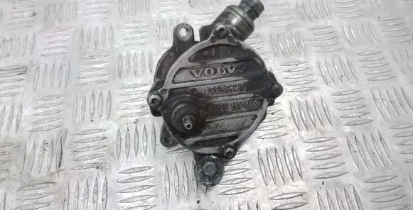 Volvo S60 Vacuum pump 08658230