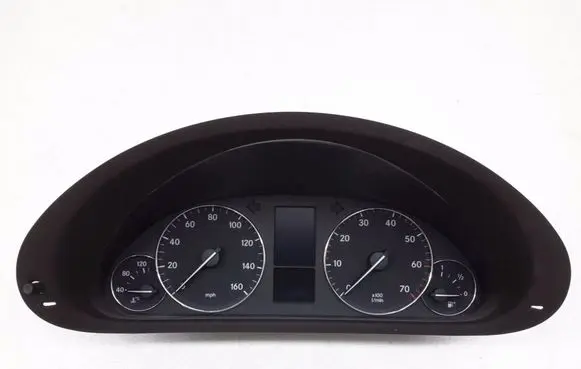 Mercedes-Benz C W203 Speedometer (instrument cluster) A2035404747