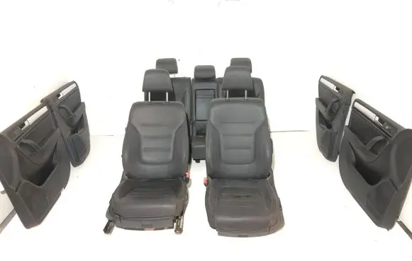 Volkswagen Touareg II Seat and door cards trim set 
