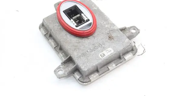 Mercedes-Benz B W246 W242 LED ballast control module A1669002800