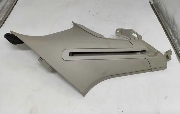 Volvo XC60 (D)pillar trim (top) 31688313