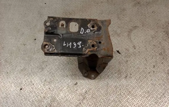 Toyota Avensis T270 Front bumper shock/impact absorber 