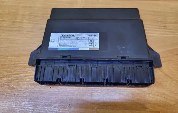 Volvo XC70 Keyless (KESSY) go control unit/module 30659353 5WK49819B