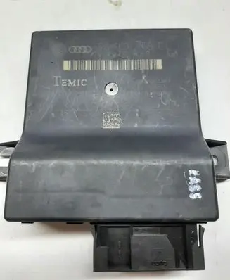 Audi A8 S8 D3 4E Gateway control module 4E0907468E