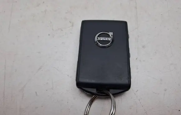 Volvo V60 Ignition key/card 