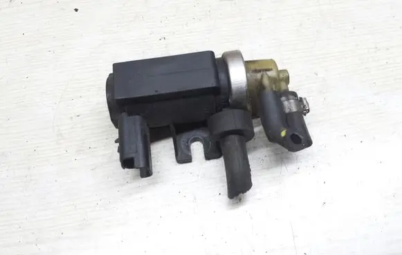 Peugeot 3008 I Turbo solenoid valve 9672875080 70163302