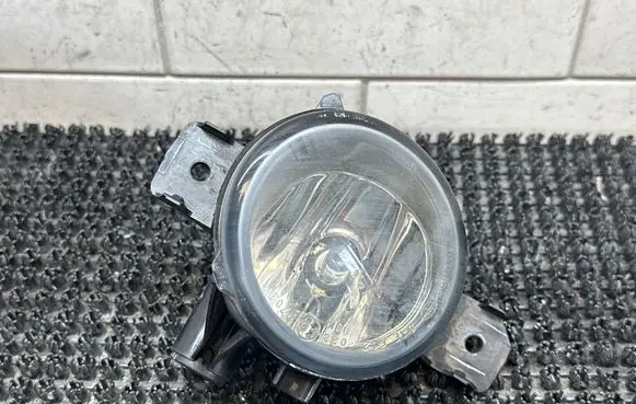 BMW 1 E81 E87 Front fog light 89203665