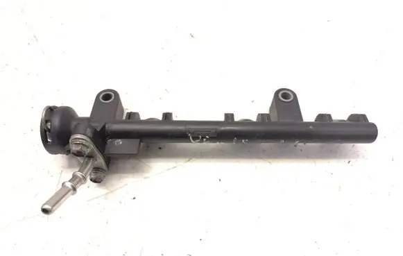 Peugeot 107 Fuel main line pipe 2381400010