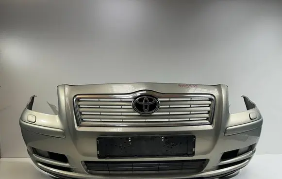 Toyota Avensis T250 Front bumper 