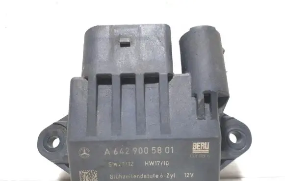 Mercedes-Benz E W211 Glow plug pre-heat relay A6429005801