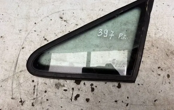 Volkswagen Sharan Front triangle window/glass DOT249AS2M24