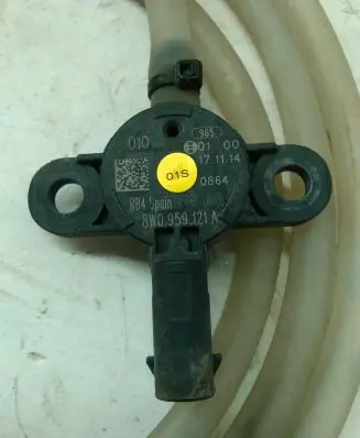 Audi A4 S4 B9 Airbag deployment crash/impact sensor 8W0959121A