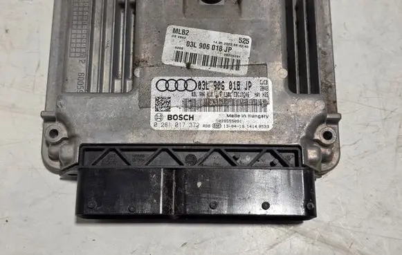 Audi A4 S4 B8 8K Engine control unit/module 03L906018JP 0281017372