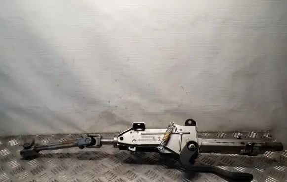 Steering wheel axle set
