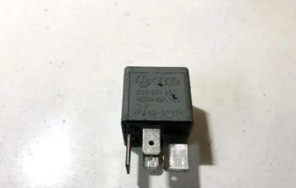 Audi A4 S4 B5 8D Other relay 8d0951253 v23134-j52-x300