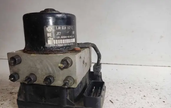 Volkswagen Golf IV ABS Pump 1J0907379G 10094903403