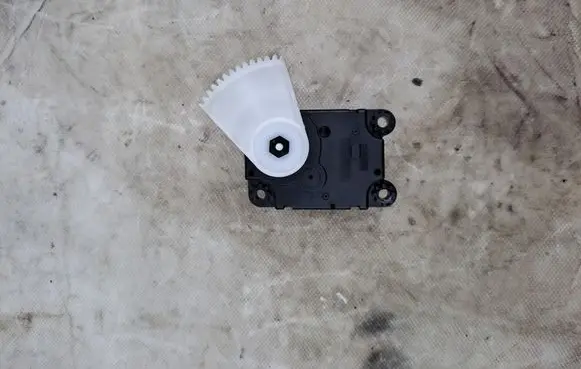 Mazda CX-3 A/C air flow flap actuator/motor HAD36001A