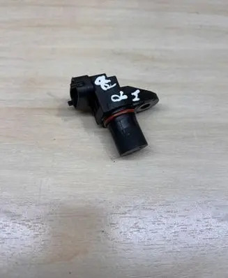 Mercedes-Benz Vito Viano W639 Camshaft position sensor A0051531328