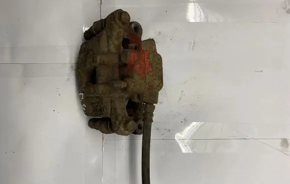 Mitsubishi Outlander Rear brake caliper