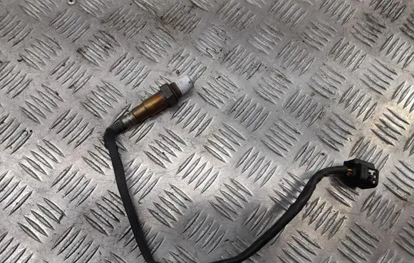 BMW 6 F12 F13 Lambda probe sensor 7576673 757667302