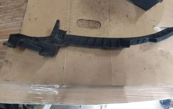 Opel Insignia A Headlight/headlamp mounting bracket 13250571