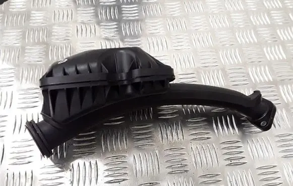 Volvo XC60 Intake resonator 30774691