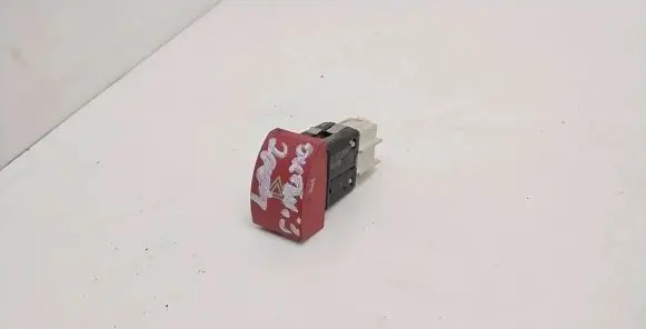 Skoda Octavia Mk2 (1Z) Hazard light switch 1Z0953235A 33005