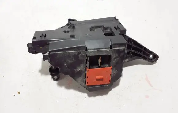 Mercedes-Benz EQC Fuse module A2135403539