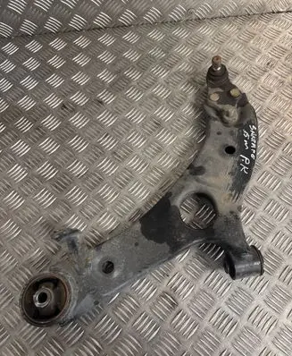 Hyundai Santa Fe Front lower control arm/wishbone 545002W600