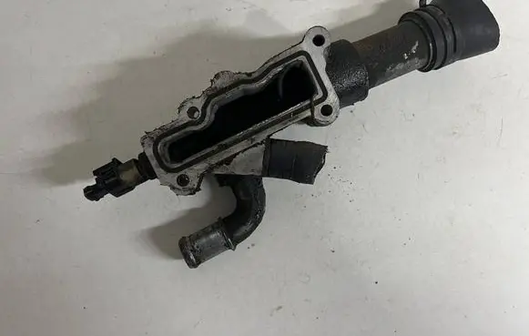 Chevrolet Cruze Engine coolant pipe/hose