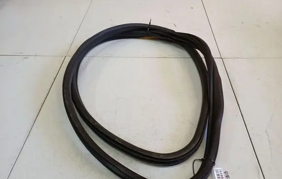 Fiat Bravo Rubber seal front coupe door 