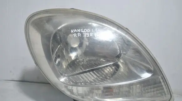 Nissan Kubistar Headlight/headlamp 8200236591